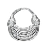 Victoria – Bolso metálico escultural