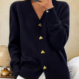 Adele | Cardigan elegante con botones en forma de corazón